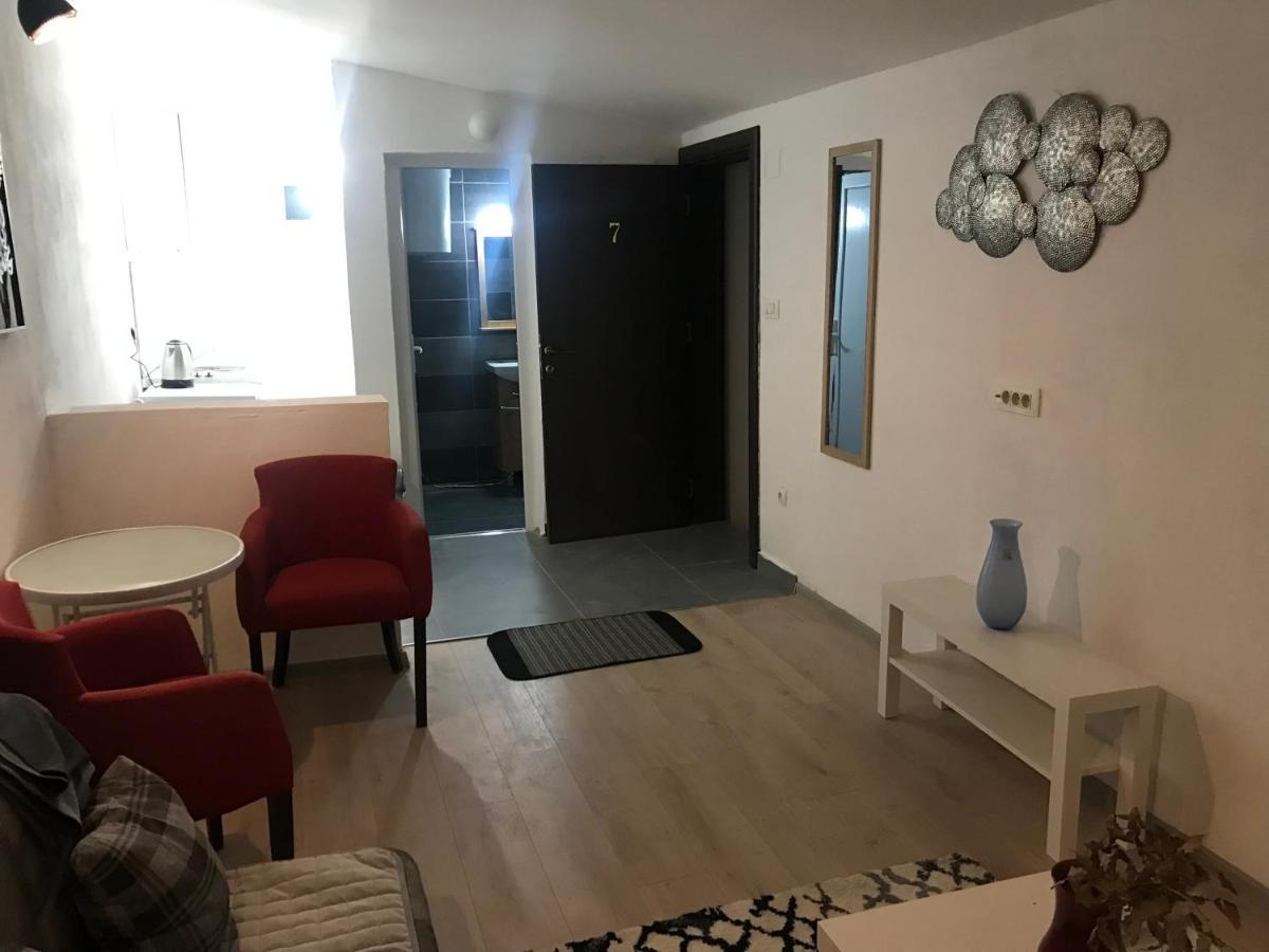 Apartment Old Town Подгорица Екстериор снимка