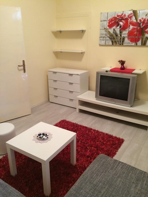 Apartment Old Town Подгорица Стая снимка